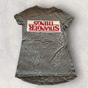 Stranger Things Upside Down Spotted Logo Tee Women's XS